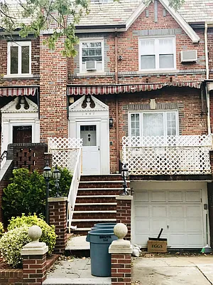 Sold by Lasker Realty Corp | media 1