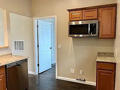 3rd image of 257 E Ferry St #1