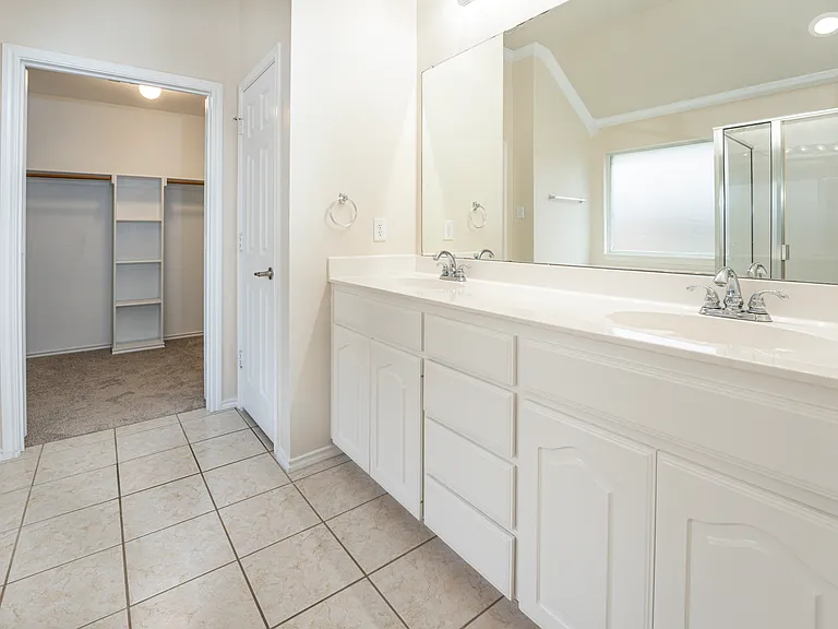 1417 Lowes Farm Pkwy — Photo 22