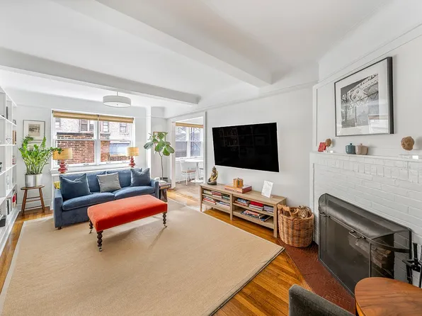 51 5th Ave #7E, New York, NY 10003