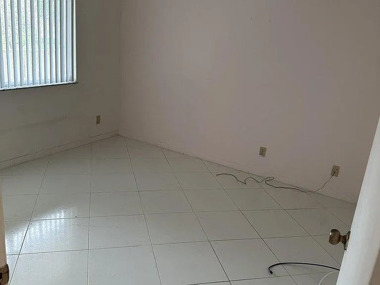 7286 Huntington Ln #303 — Photo 8