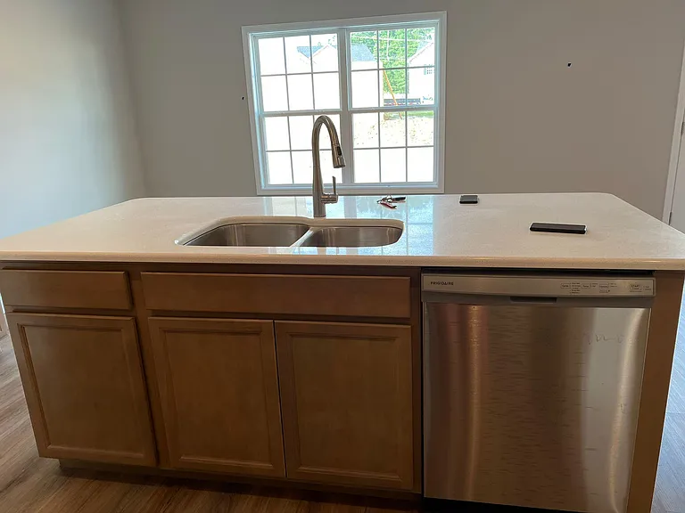 4864 Stoneyhurst Ln — Photo 10