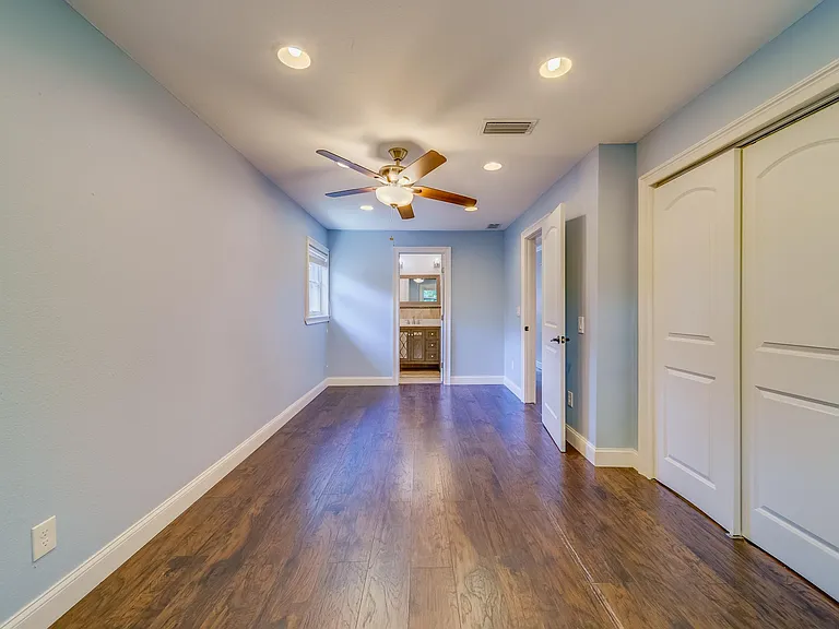 1116 Tangerine St — Photo 2
