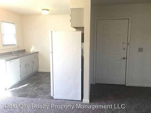 4th image of 2840 Frontier Ct APT 4