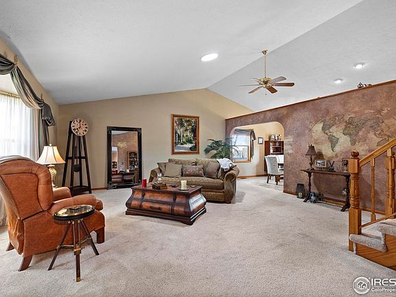 4th image of 2418 Maplewood Cir E