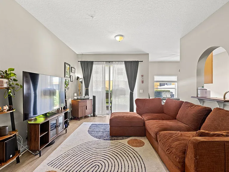 723 Marotta Loop — Photo 4