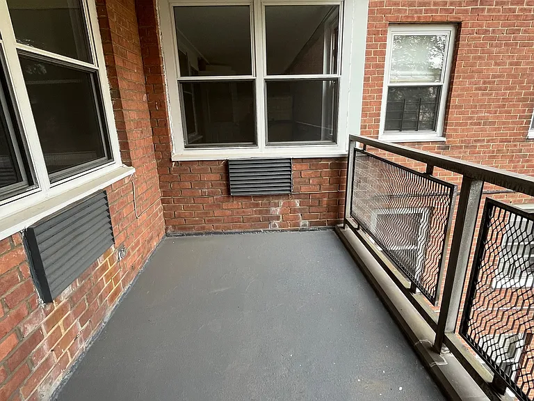 3215 Avenue H #4K — Photo 7