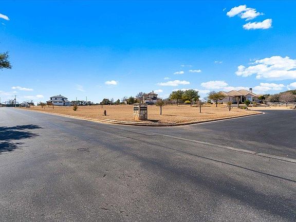 3rd image of 26601 Hunters Grove Ct