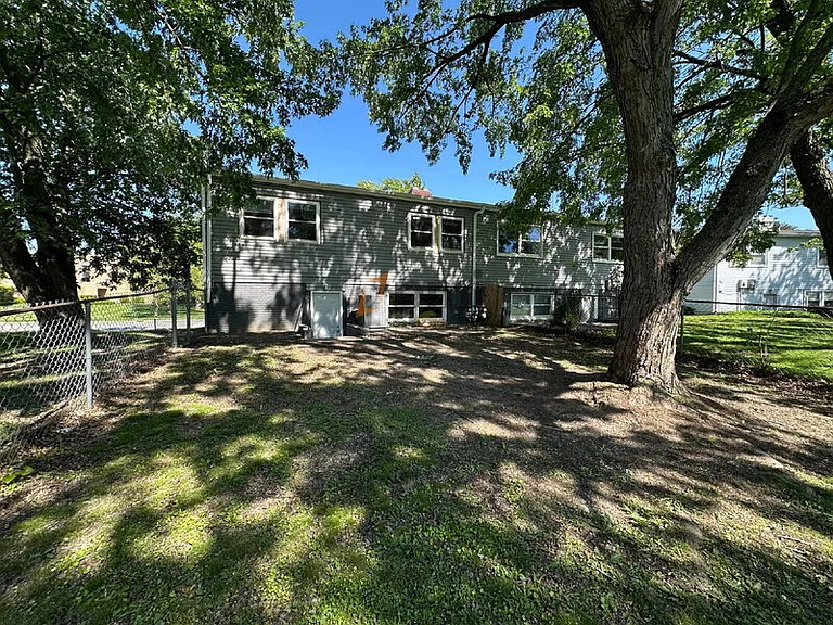 1609 Monticello Park Dr — Photo 20