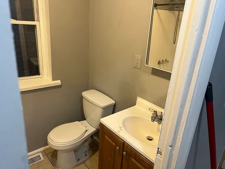 257X McCulloh St #1 — Photo 6