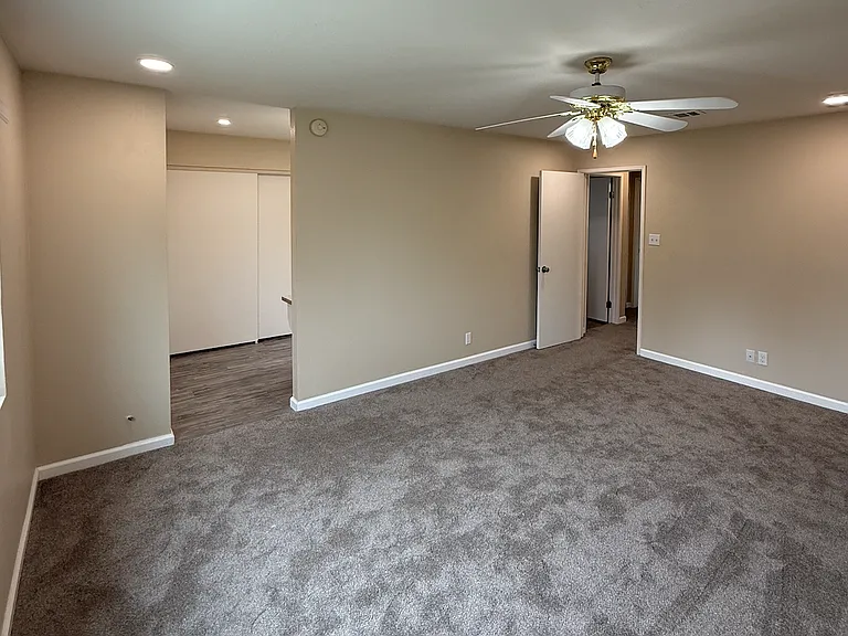 3368 Linda Mesa Way — Photo 14