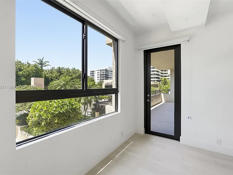 251 Crandon Blvd #202 — Photo 14