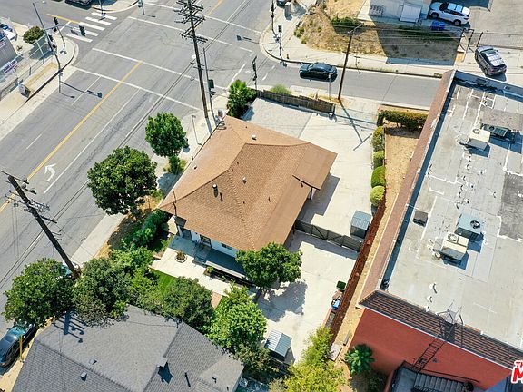 2nd image of 3501 1/2 N Figueroa St