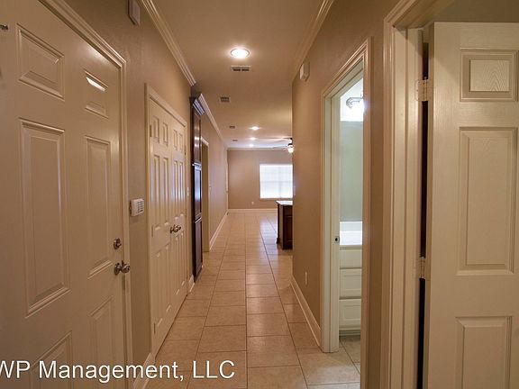 2nd image of 9200 Shadow Oak Dr