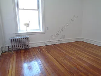 Rented by Zikos Realty Services