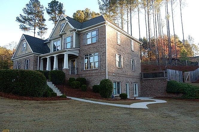 2nd image of 120 Griffin Way
