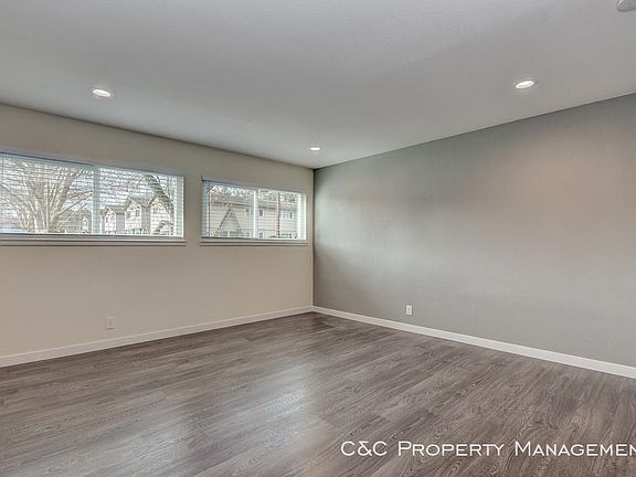 4th image of 1012 Elm St APT 18