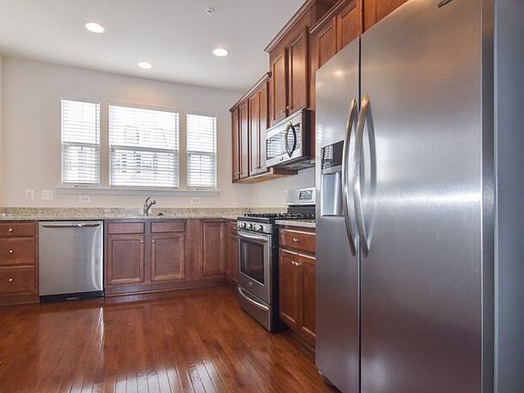 3rd image of 23189 Ambrosia Ln