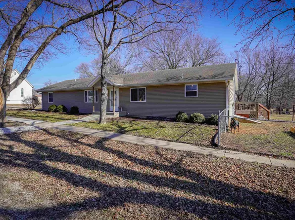 324 Iowa St, Wetmore, KS 66550