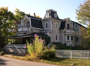 12 Massasoit Ave, Oak Bluffs, MA 02557