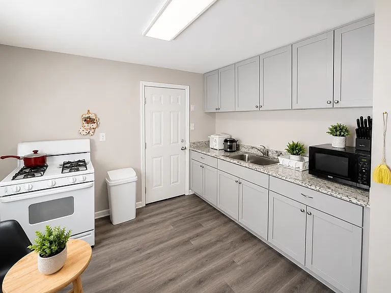 55 Grand St #1 — Photo 3