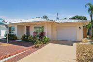 Hibiscus Dr-S1411-001.jpg