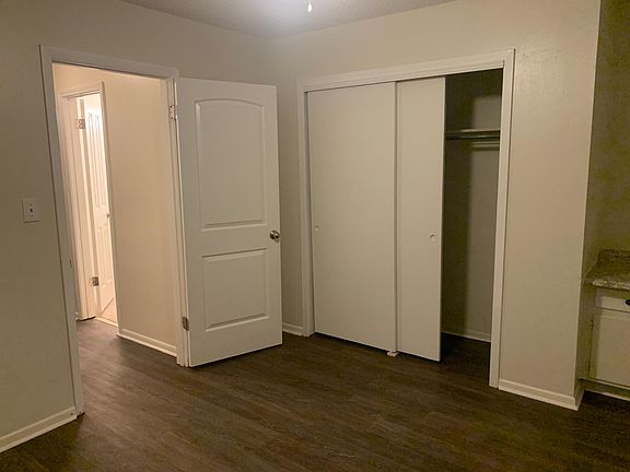3rd image of 1360 Langley Ave #B