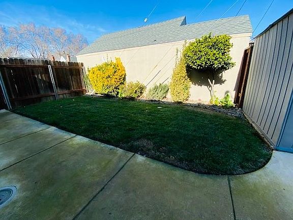 4th image of 2679 18th St