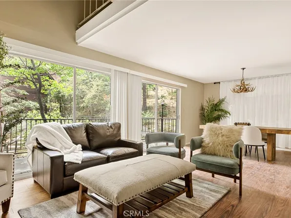 966 Willow Creek Rd APT 9, Lake Arrowhead, CA 92352