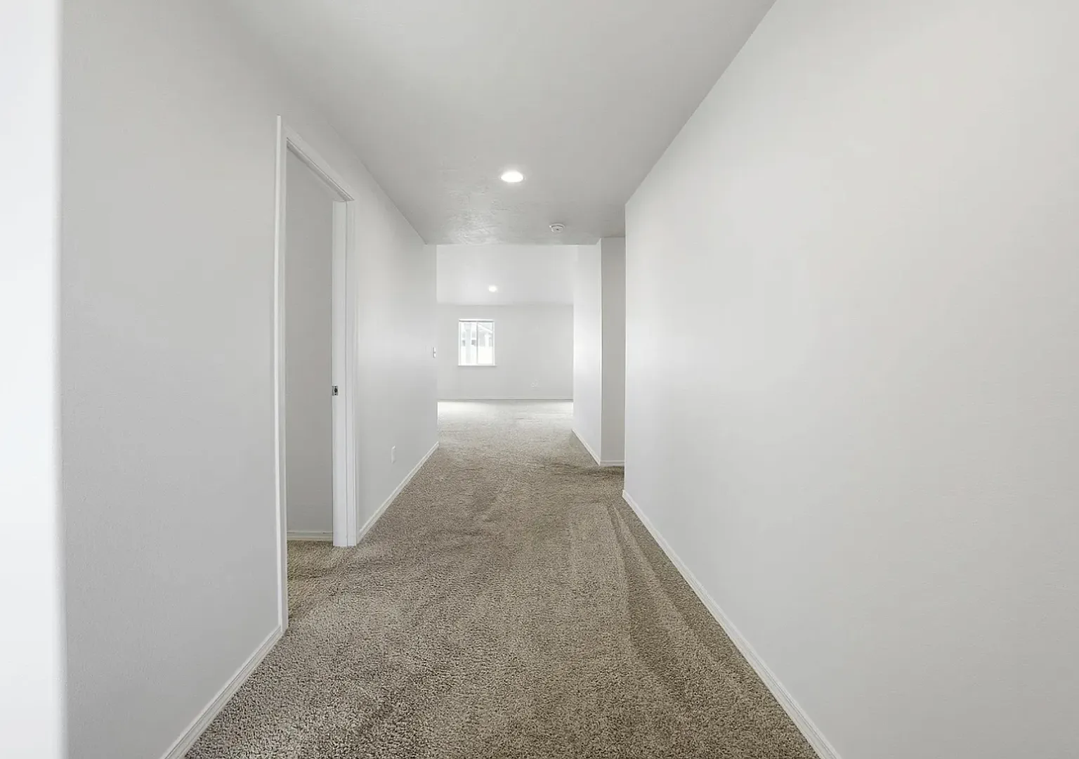 3 Bedroom Home for Rent! — Photo 2