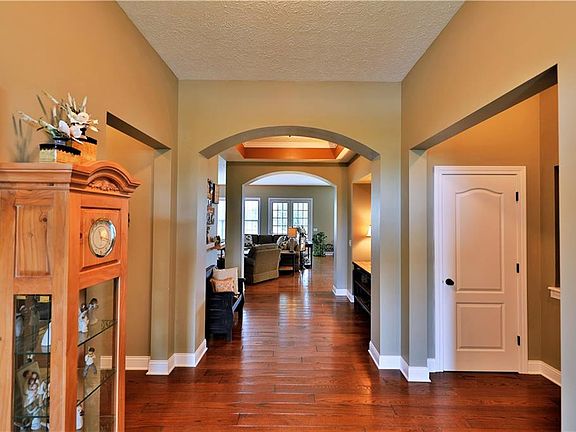 3rd image of 13812 Heatherfield Dr
