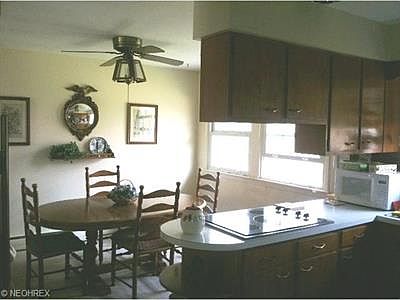 5th image of 1832 Skyline Dr