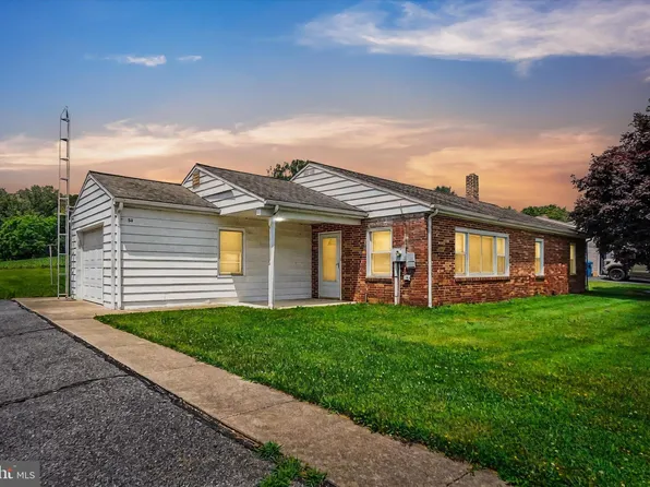 56 S Kister St, Etters, PA 17319