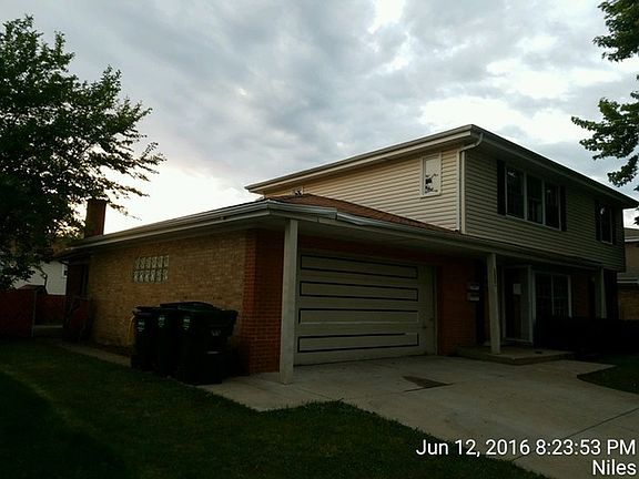 2nd image of 9240 N Courtland Dr