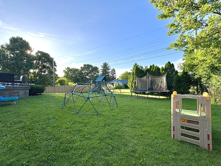 229 Blair Dr — Photo 40