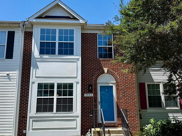 9804 Royal Commerce Pl — Photo 1
