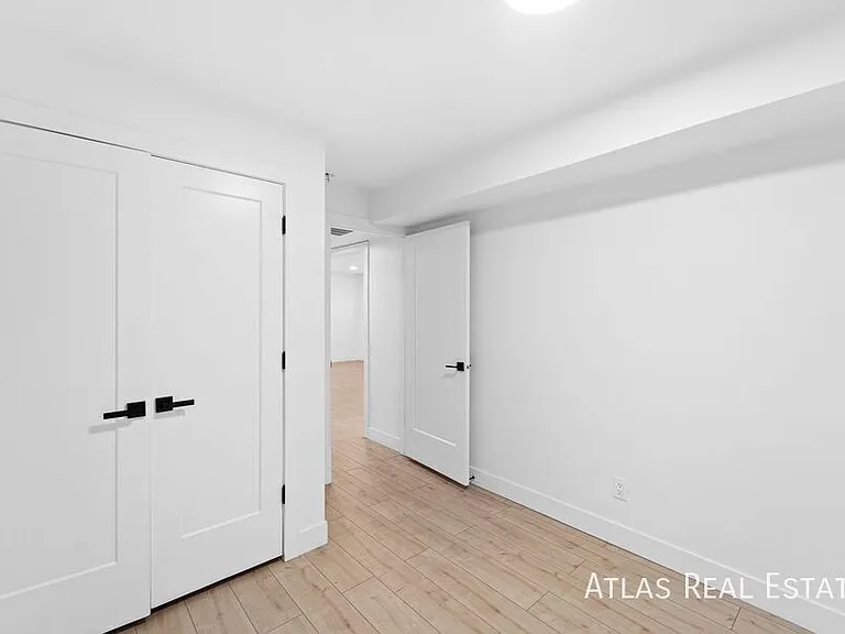 7239 S 580 E — Photo 5