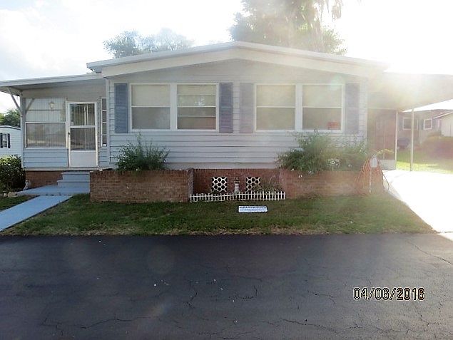 1st image of 22 Riverview Dr