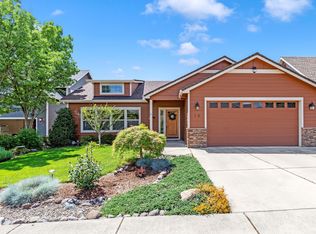 10 Meadowfield Cir, Eagle Pt, OR 97524