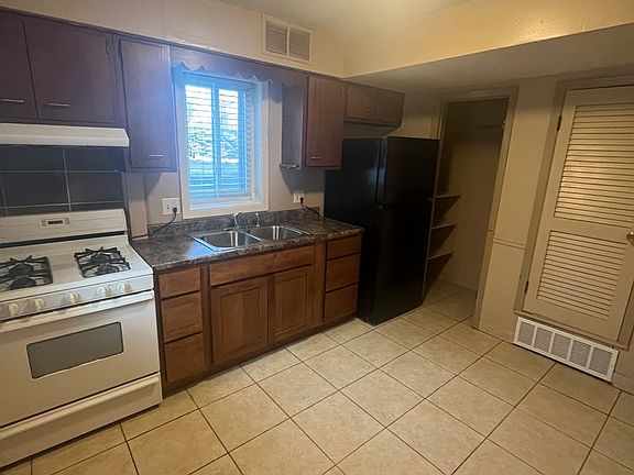 5th image of 3520-3522 Webster St #8