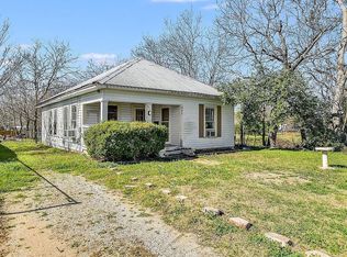 511 N Main St, Rockdale, TX 76567