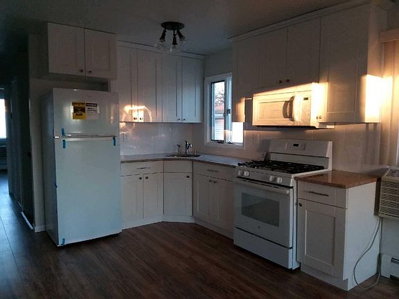3rd image of 500 Arden Ave