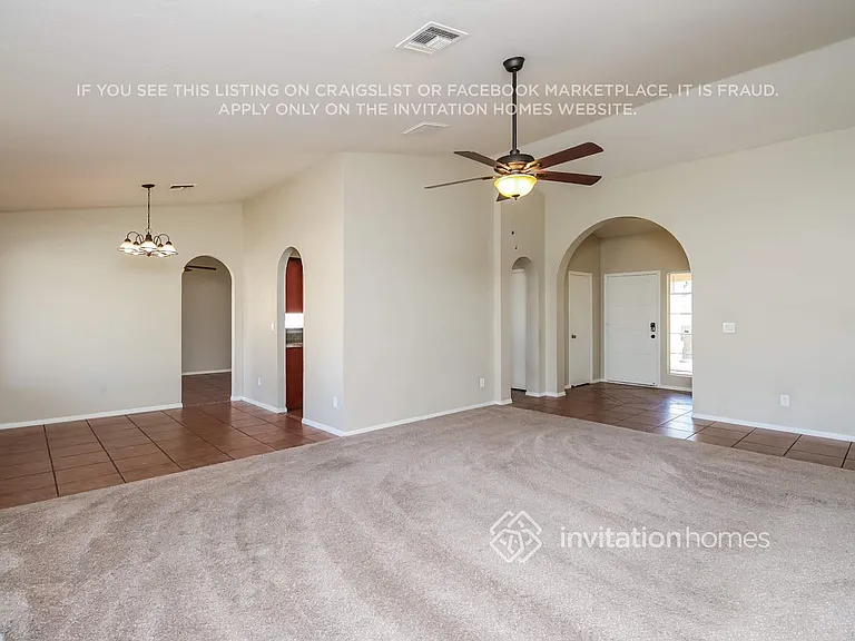 5430 N 79th Dr — Photo 2