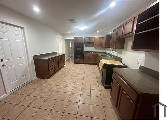 704 Clebud Dr — Photo 5
