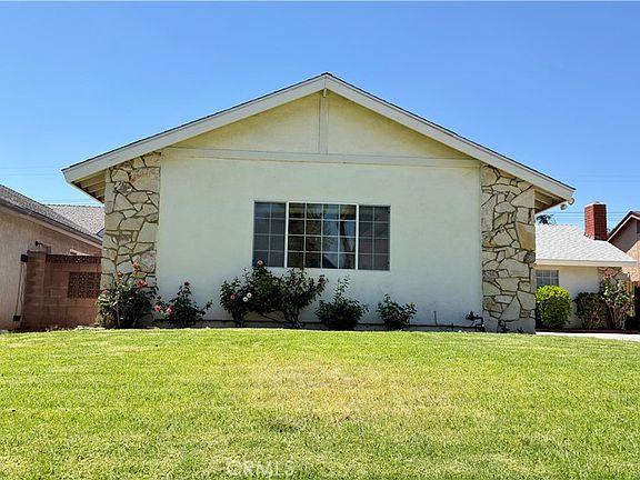3rd image of 9621 Jumilla Ave