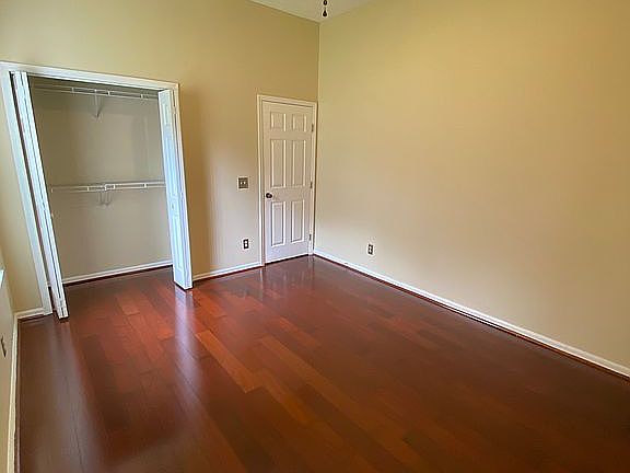 5th image of 2801 Bent Leaf Dr