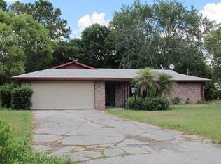 1013 Pine Tree Dr, Eustis, FL 32726