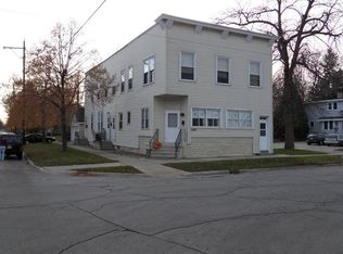 1280 Porlier St APT 3, Green Bay, WI 54301