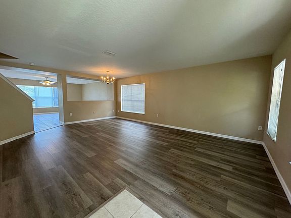 3rd image of 12548 Oulton Cir