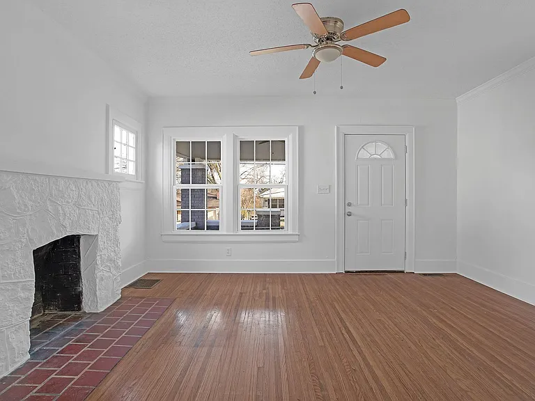 409 Booth Rd — Photo 3